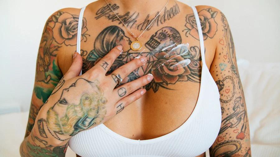 RN tattoo | Rn tattoo, Nurse tattoo, Tattoo designs